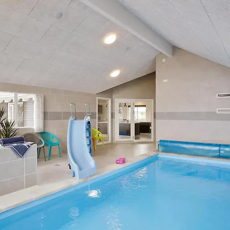 Сasa de vacaciones Gorgeous In With Sauna